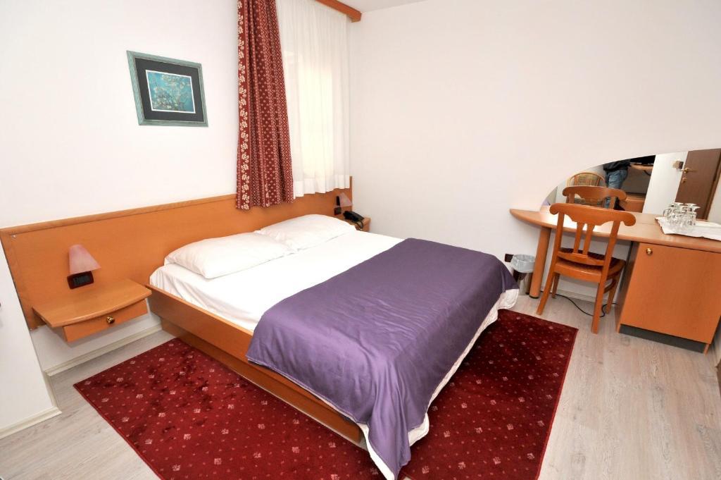 Fontana Hotel 3*