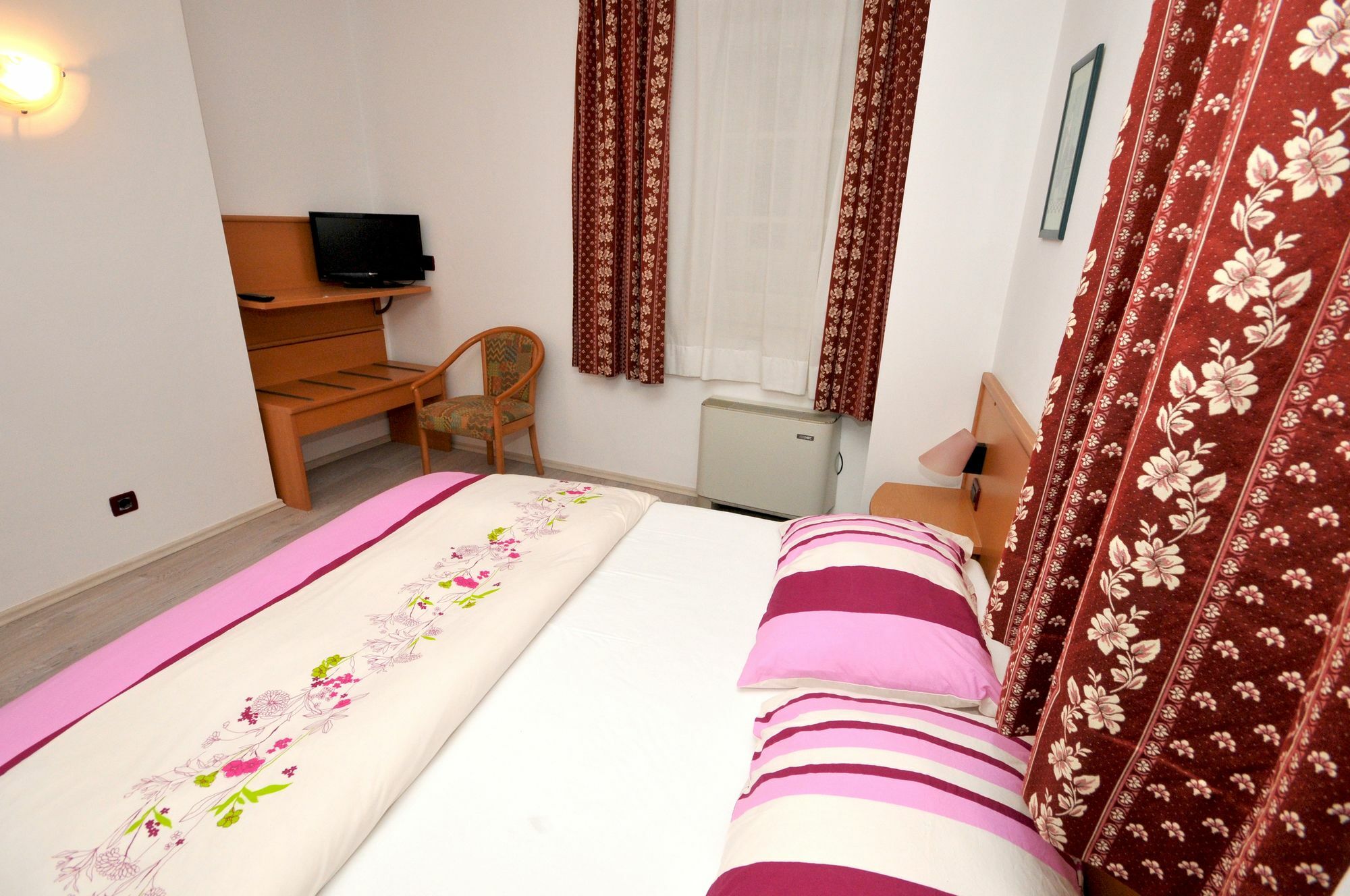 Hotel Fontana 3*